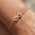 Armband Endless Gold 333 mit Zirkonia, getragen